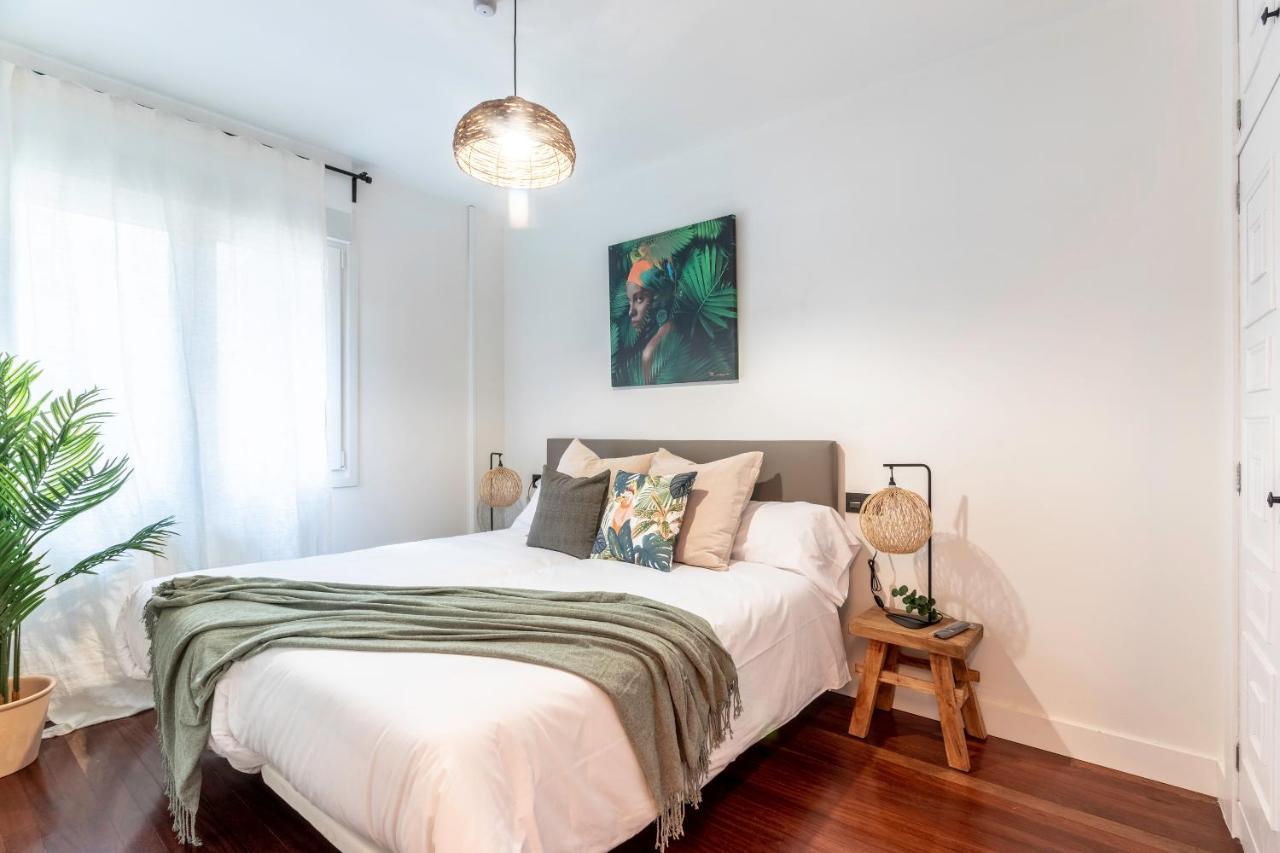 New! Lovely 4-Bedroom Loft In Билбао Екстериор снимка
