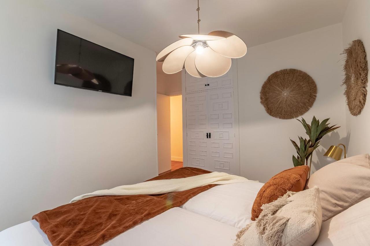 New! Lovely 4-Bedroom Loft In Билбао Екстериор снимка